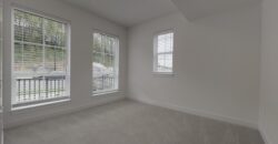 BRAND NEW 3 BEDROOMS, 2.5 BATHROOM WITH DEN, CORNER UNIT TOWNHOUSE