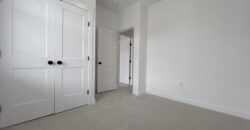 BRAND NEW 3 BEDROOMS, 2.5 BATHROOM WITH DEN, CORNER UNIT TOWNHOUSE