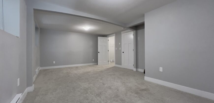 2 BEDROOM, 1 BATHROOM BASEMENT SUITE