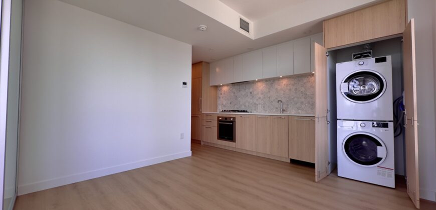 BRENTWOOD – BRAND NEW 1 BEDROOM, 1 BATHROOM CONDO