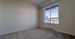 Top Floor 1 BEDROOM, 1 BATHROOM CONDO