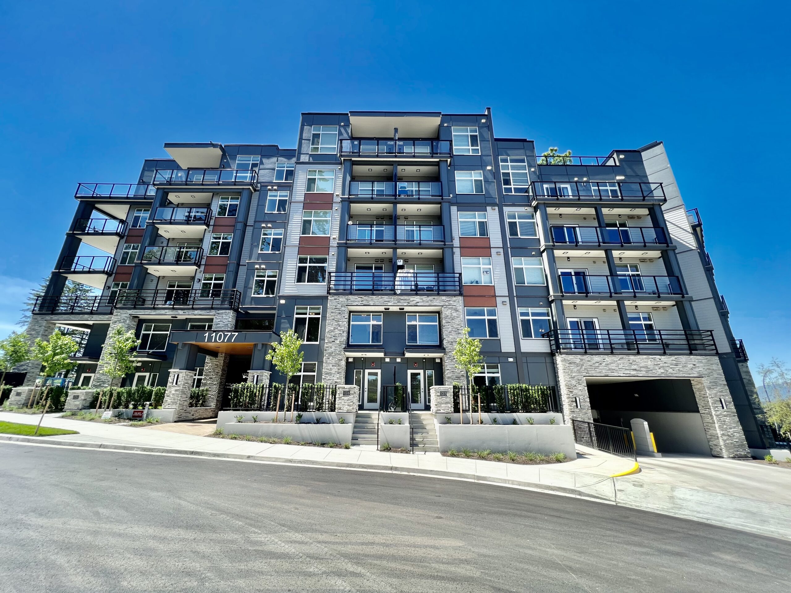 SURREY – STUDIO SUITE, 1 BATHROOM CONDO