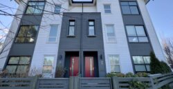 SURREY – 2 BED 2.5 BATH CORNER UNIT TOWNHOUSE