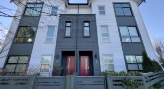 SURREY – 2 BED 2.5 BATH CORNER UNIT TOWNHOUSE