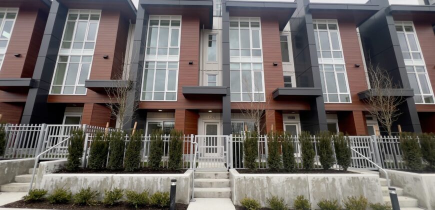 BRAND NEW LANGLEY – 3 BEDROOM + FLEX, 2.5 BATHROOM TOWNHOUSE