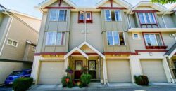 LANGLEY – 3 BEDROOM, 2.5 BATHROOM TOWNHOUSE