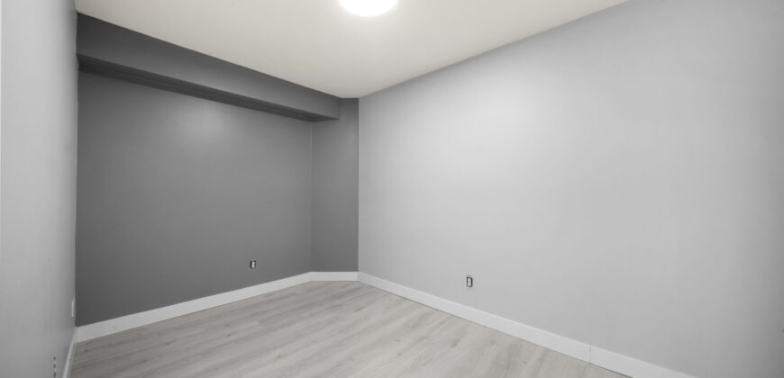 SURREY- 2 BED 2 BATH CONDO
