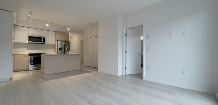 SURREY – 2 BEDROOM, 2 BATHROOM, 4TH FLOOR