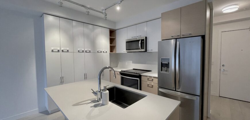 SURREY – 2 BEDROOM, 2 BATHROOM, 4TH FLOOR