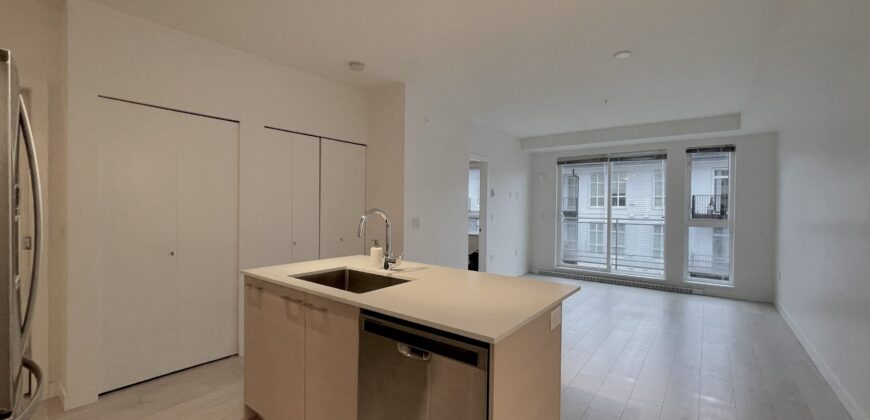 SURREY – 2 BEDROOM, 2 BATHROOM, 4TH FLOOR