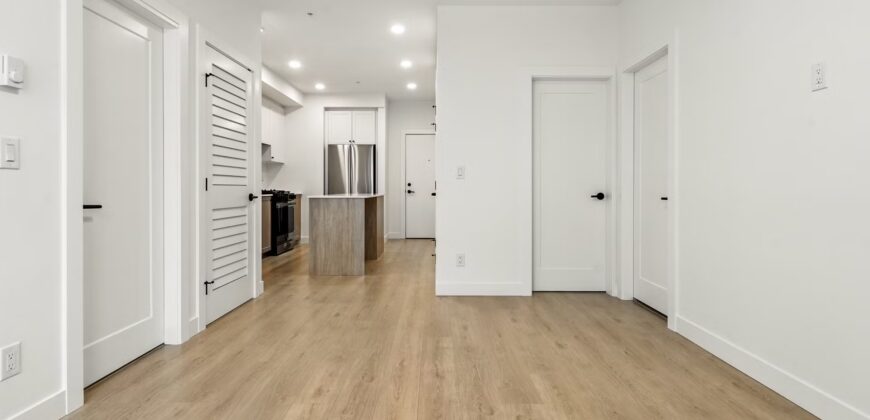 HAYER TOWN CENTRE – BRAND NEW 2 BED, 2 BATH + SOLARIUM – GROUND FLOOR