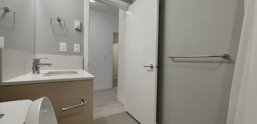 SURREY – 2 BEDROOM, 2 BATHROOM, 4TH FLOOR
