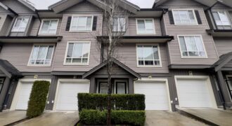 LANGLEY – 3 BEDROOM, 2.5 BATHROOM TOWNHOUSE