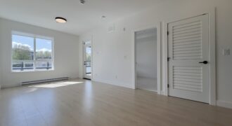 HAYER TOWN CENTRE – BRAND NEW 2 BED, 2 BATH + SOLARIUM – 2ND FLOOR HUGE PATIO