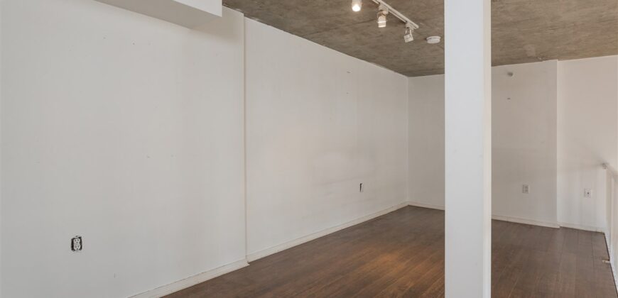 GASTOWN LOFT – 1 BEDROOM, 1 BATHROOM LOFT
