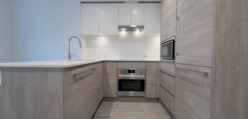 SURREY – 1 BEDROOM, 1 BATHROOM CONDO