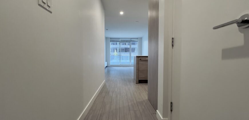 SURREY – 1 BEDROOM, 1 BATHROOM CONDO