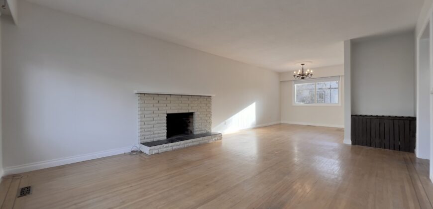 LANGLEY – 3 BEDROOM, 1 BATHROOM UPPER FLOOR