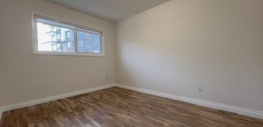 LANGLEY – 3 BEDROOM, 1 BATHROOM UPPER FLOOR