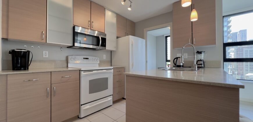 YALETOWN – 1 BED, 1 BATH, + DEN + SOLARIUM