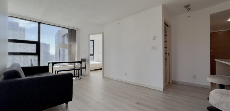 YALETOWN – 1 BED, 1 BATH, + DEN + SOLARIUM