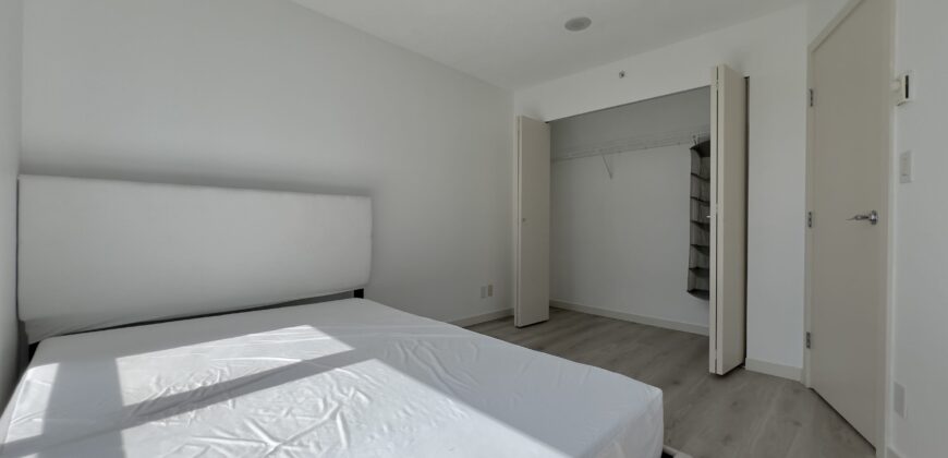 YALETOWN – 1 BED, 1 BATH, + DEN + SOLARIUM