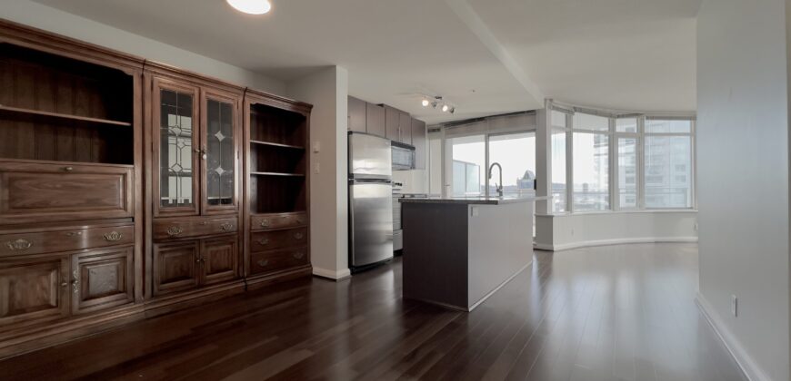 NEW WESTMINSTER -2 BEDROOM, 2 BATHROOM + DEN CONDO W/ BEAUTIFUL VIEW