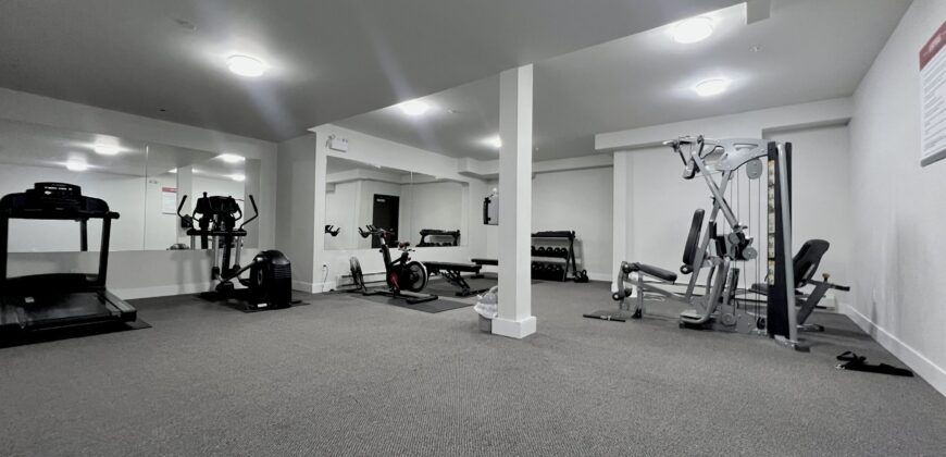 SURREY – 1 BED 1 BATH CONDO