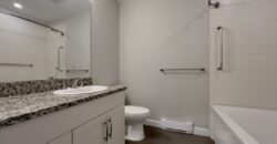 LANGLEY – 2 BEDROOM, 2 BATHROOM + DEN CONDO