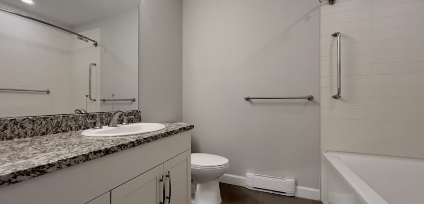 LANGLEY – 2 BEDROOM, 2 BATHROOM + DEN CONDO