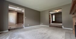 CLOVERDALE – 3 BED 2.5 BATH HOUSE! HUGE YARD AND DRIVEWAY
