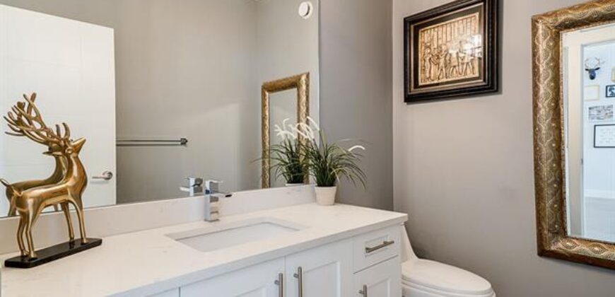 SURREY – 3 BEDROOM, 2.5 BATHROOM HOUSE