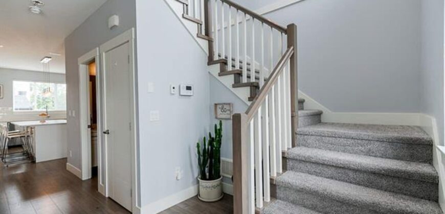 SURREY – 3 BEDROOM, 2.5 BATHROOM HOUSE