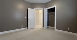 SURREY – 3 BEDROOM, 2.5 BATHROOM + Den/Flex UNFURNISHED HOUSE