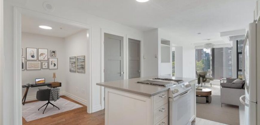 1 BEDROOM, 1 BATHROOM + DEN CONDO
