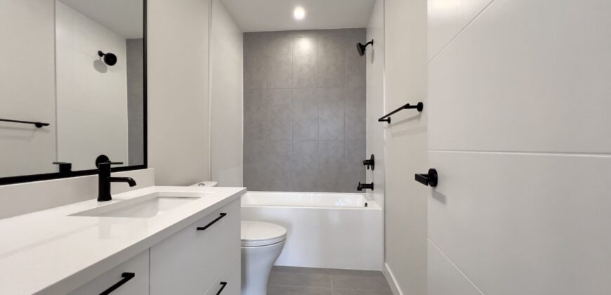 LANGLEY – 1 BEDROOM, 1 BATHROOM CONDO