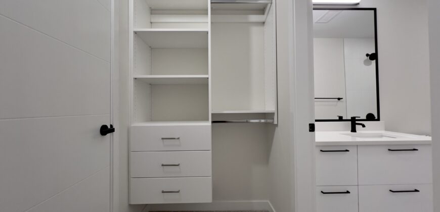 LANGLEY – 1 BEDROOM, 1 BATHROOM CONDO
