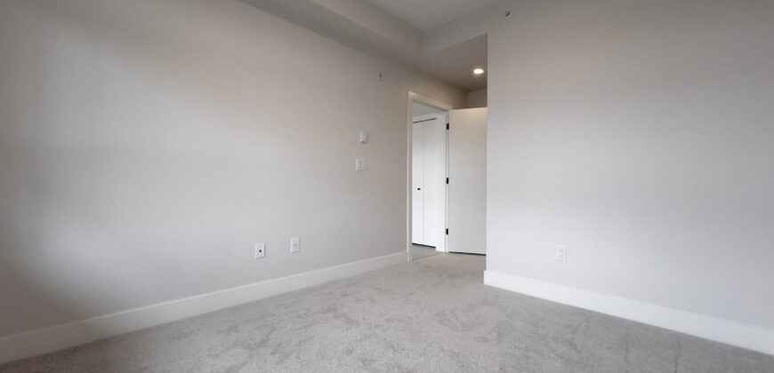 MAPLE RIDGE – LIKE-NEW 2 BEDROOM 2 BATHROOM CONDO