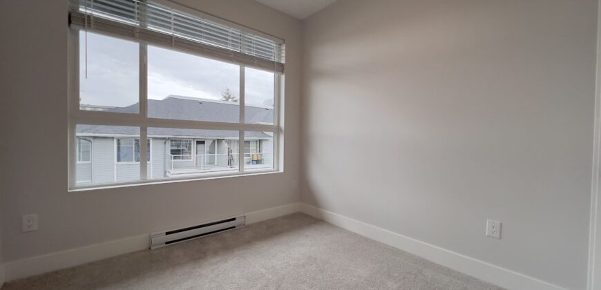 MAPLE RIDGE – LIKE-NEW 2 BEDROOM 2 BATHROOM CONDO
