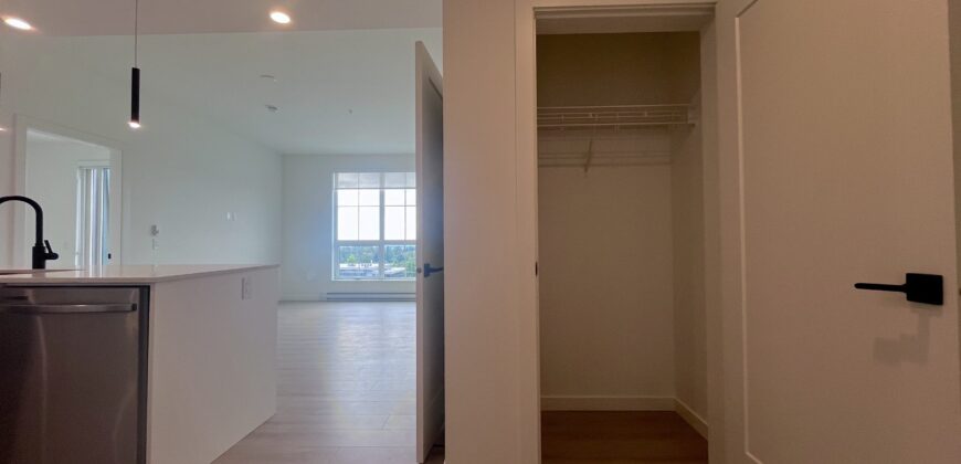 LANGLEY – Top Floor 2 BEDROOM, 2 BATHROOM CONDO