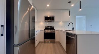LANGLEY – Top Floor 2 BEDROOM, 2 BATHROOM CONDO