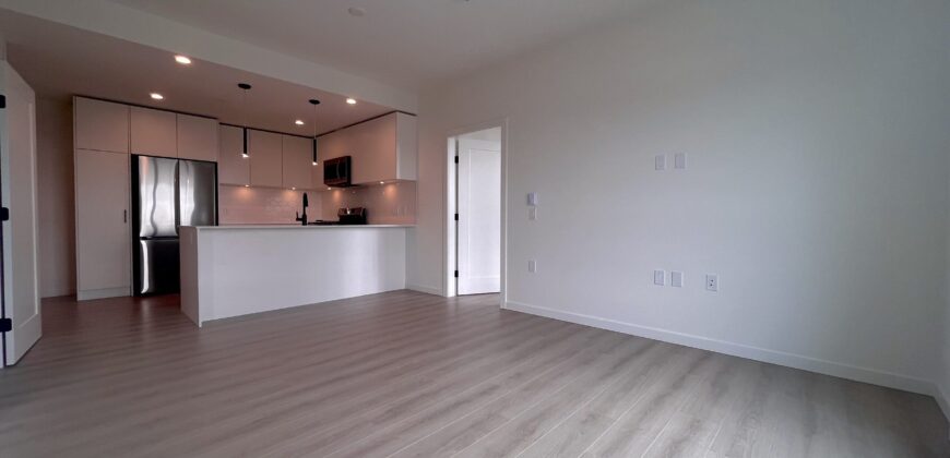 LANGLEY – Top Floor 2 BEDROOM, 2 BATHROOM CONDO