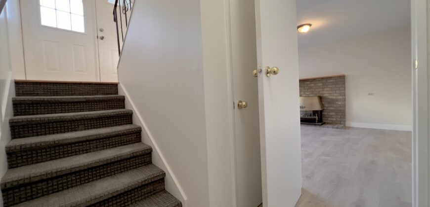 3 BEDROOM, 1 BATHROOM UPPER FLOOR AVAILABLE