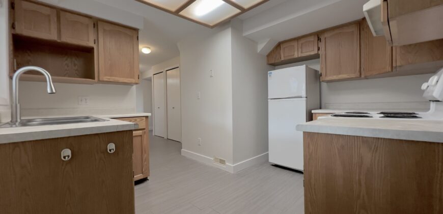 2 BEDROOM, 1 BATHROOM ABOVE GROUND GARDEN SUITE AVAILABLE OCTOBER 1ST