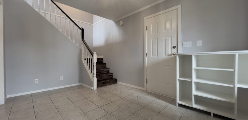 SPECTACULAR AND FULLY UPDATED – 3 BEDROOMS 2 BATHROOM MAIN FLOOR
