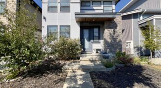 SURREY – 3 BEDROOM, 2.5 BATHROOM HOUSE