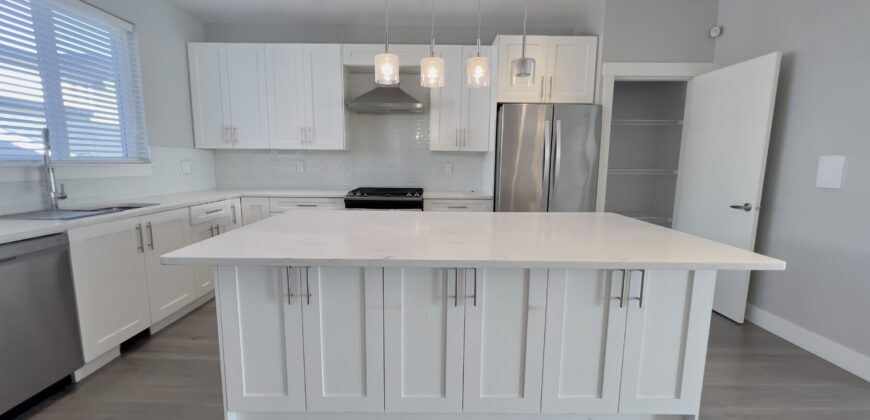 SURREY – 3 BEDROOM, 2.5 BATHROOM HOUSE