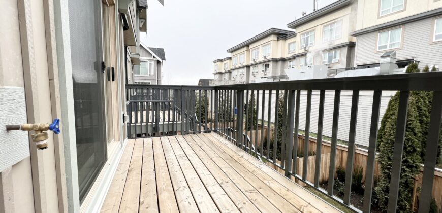 SPACIOUS 2 BED 2.5 BATH TOWNHOUSE AVAILABLE NOW!