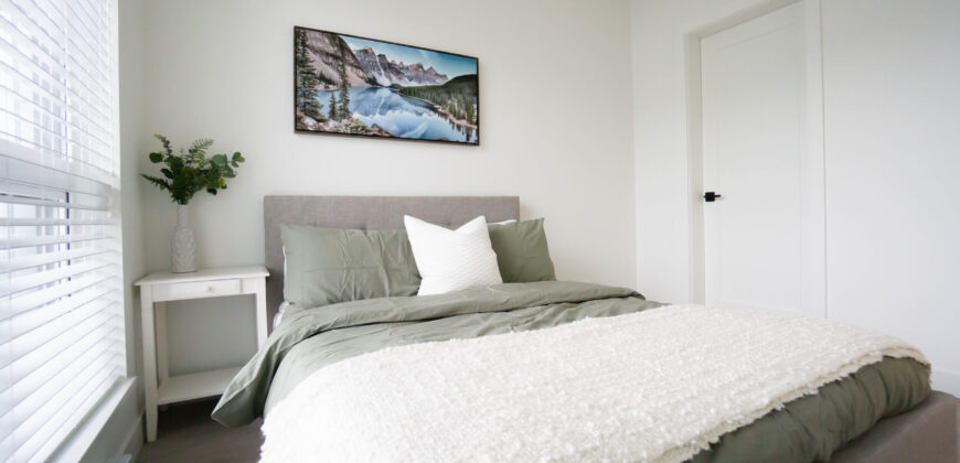LANGLEY – FURNISHED 2 BEDROOM, 2 BATHROOM + DEN CONDO AVAILABLE