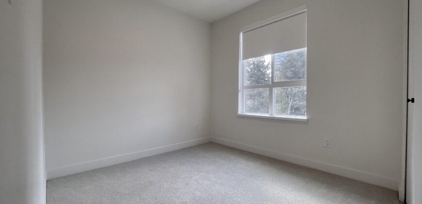 SURREY – 2 BED 2 BATH CONDO AVAILABLE!